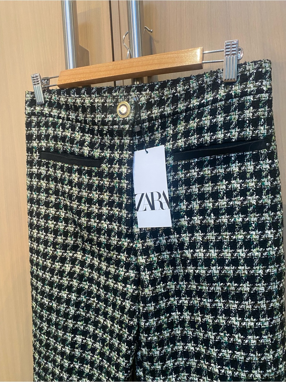 Zara Black, White and Green Tweed Pencil Skirt Nwt Sz S